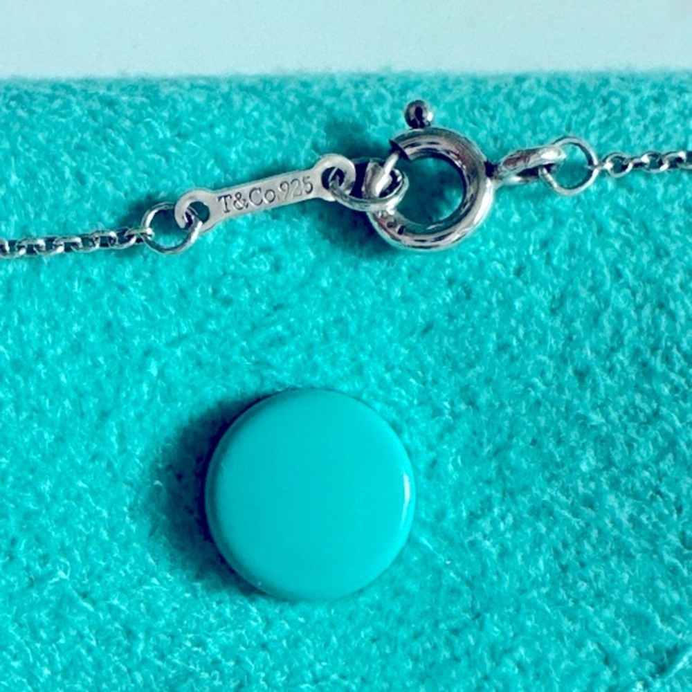 ❗️SOLD❗️Tiffany & Co. heart necklace - Picture 3 of 3